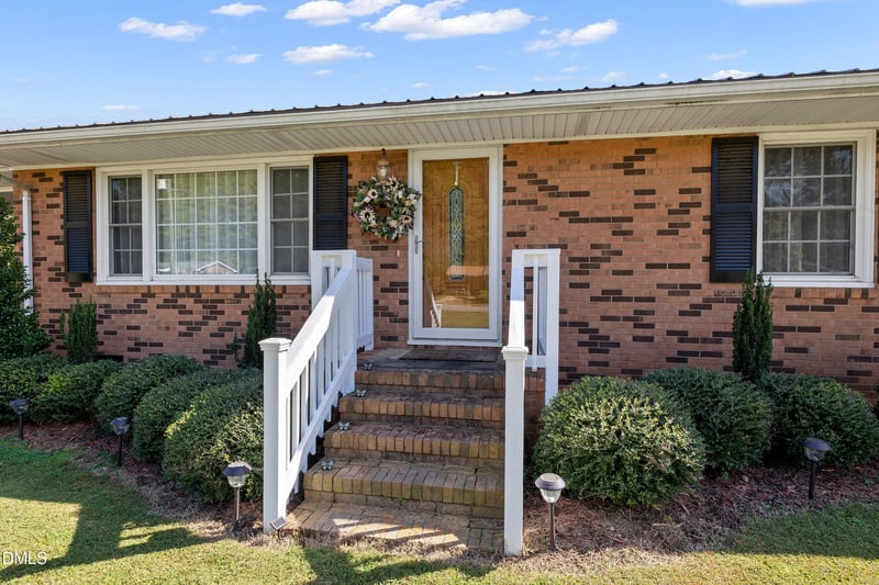 9759 Nash St, Middlesex, NC 27557