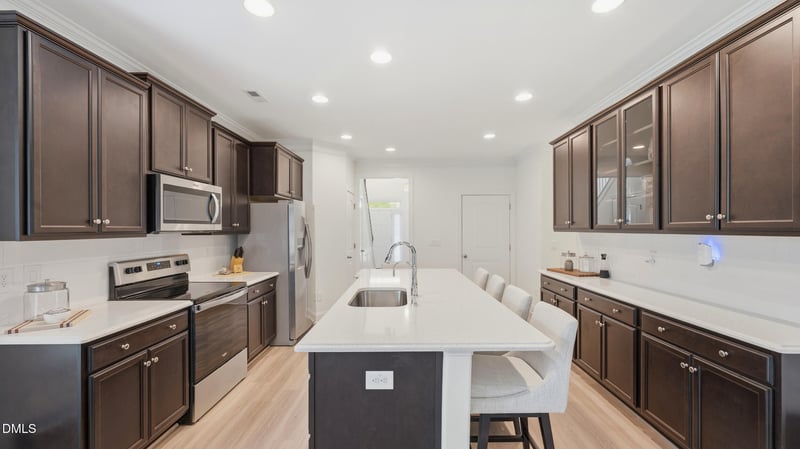 978 Bonanza Ln, Mebane, NC 27302
