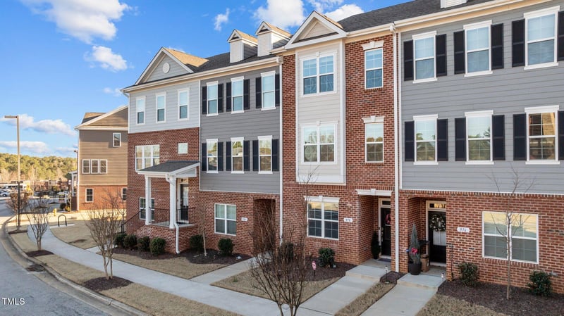 978 Gateway Commons Cir, Wake Forest, NC 27587