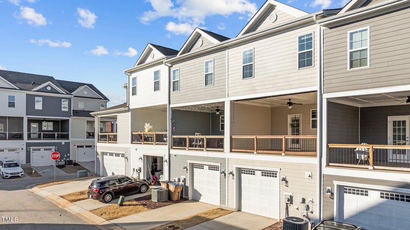 978 Gateway Commons Cir, Wake Forest, NC 27587