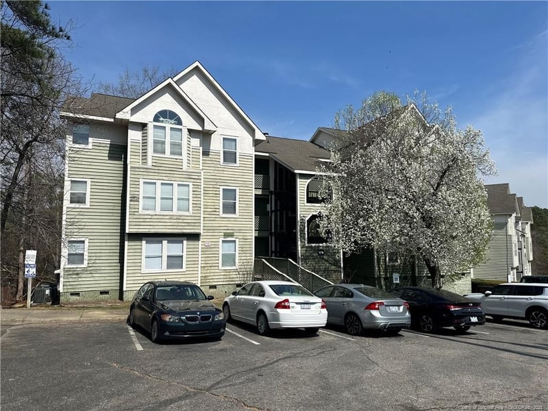 978 Stewarts Creek Dr #1, Fayetteville, NC 28314