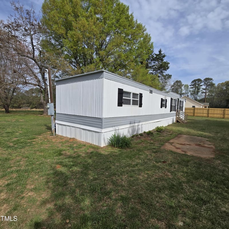 979 Alert Rd, Louisburg, NC 27549
