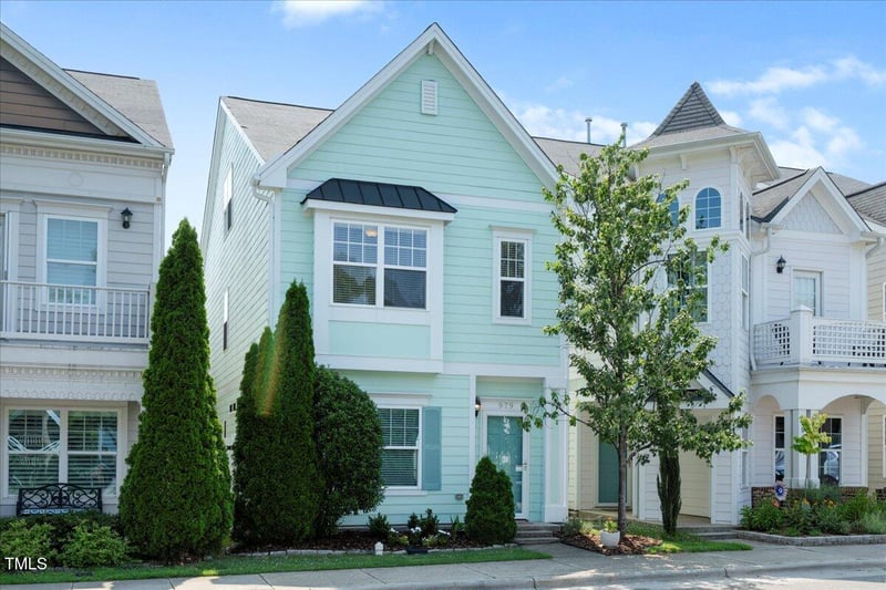979 Branch Line Ln, Apex, NC 27502