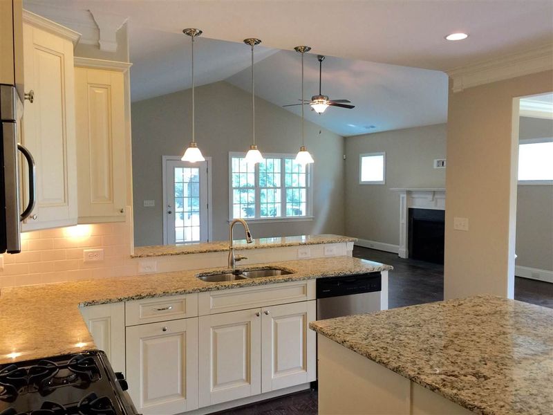 979 Tender Dr, Apex, NC 27502