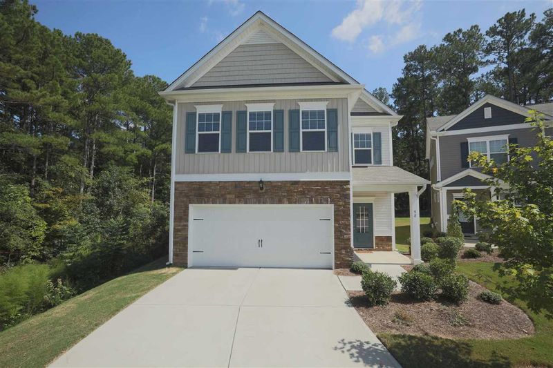 98 Crownview Ct, Clayton, NC 27527