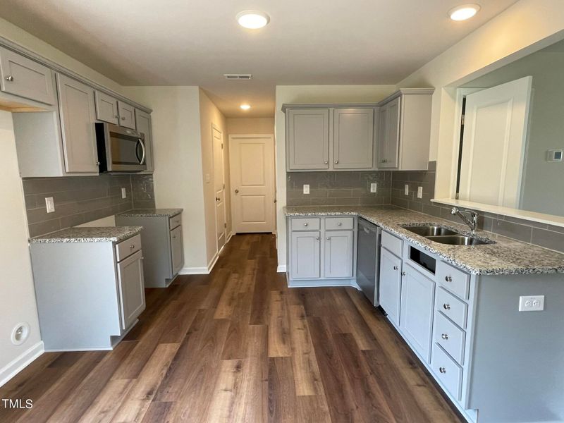 98 Disc Dr, Willow Springs, NC 27592
