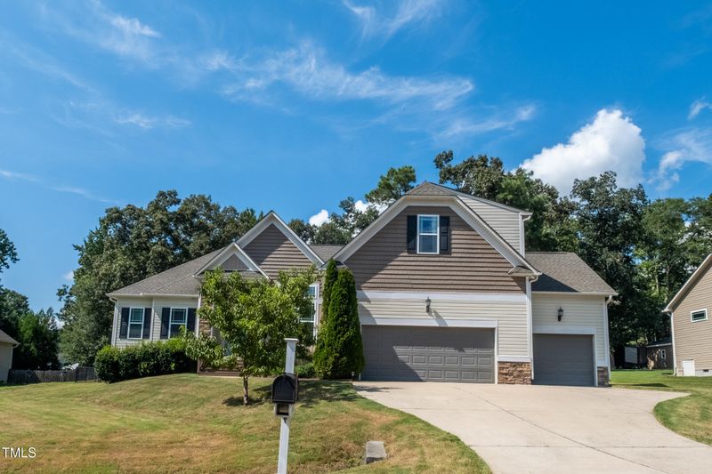 98 Hazelnut Ln, Smithfield, NC 27577