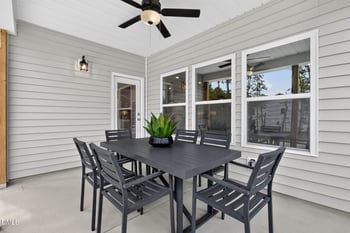 98 Knotts Loop, Lillington, NC 27546