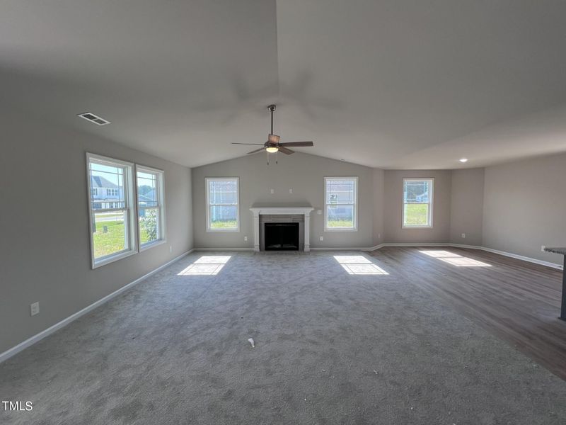 98 Lotus Ave, Smithfield, NC 27577