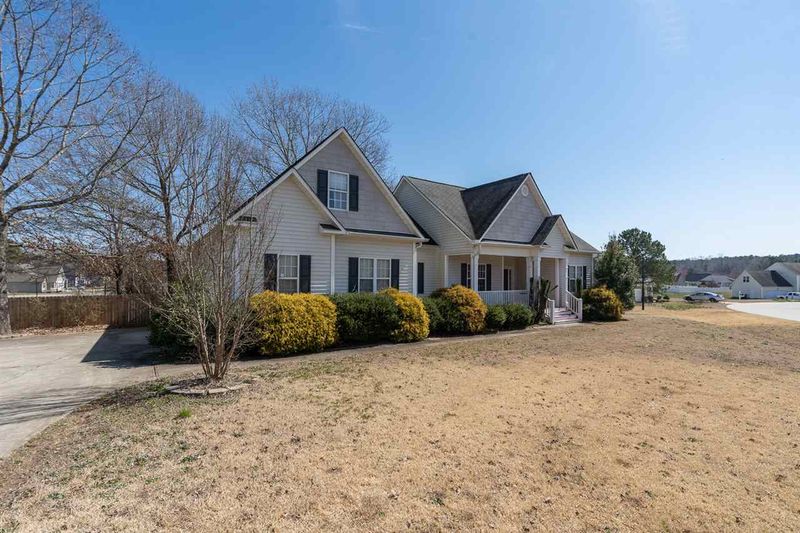 98 Moonlight Dr, Garner, NC 27529