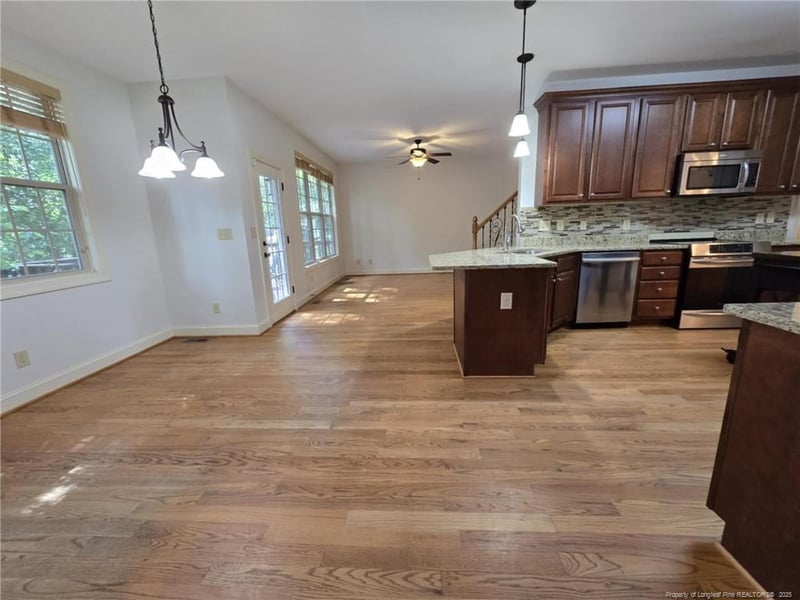 98 Pineridge Cv, Sanford, NC 27332
