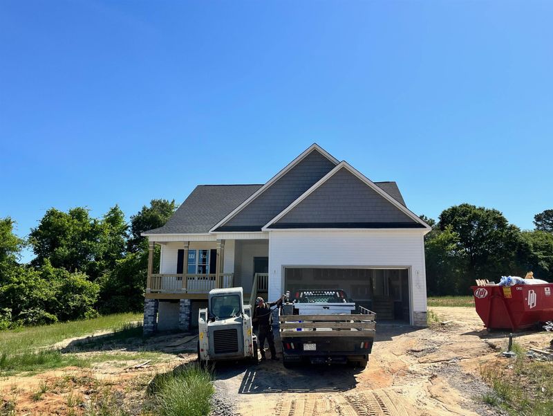 98 S Rabbit Run Dr, Smithfield, NC 27577