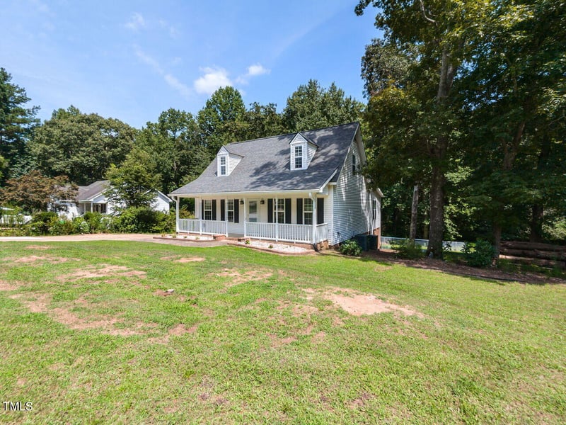 98 Starcroft Dr, Fuquay Varina, NC 27526