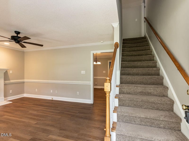 98 Starcroft Dr, Fuquay Varina, NC 27526