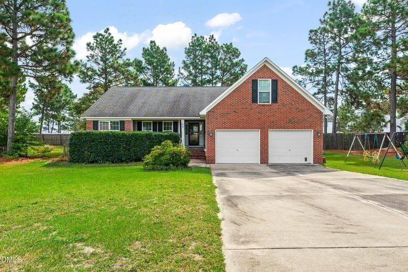 98 Teak Wood Ct, Lillington, NC 27546