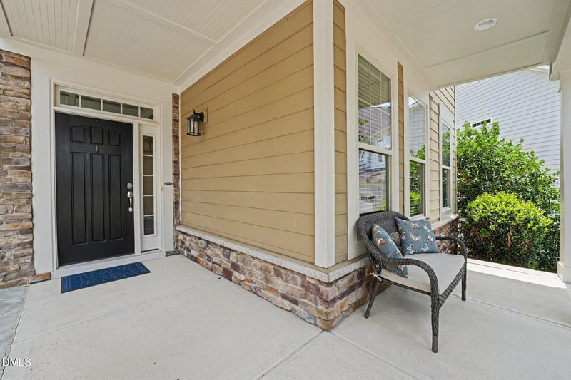 98 Woods Manor Ln, Clayton, NC 27527
