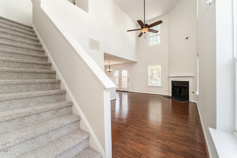 9800 Treymore Dr, Raleigh, NC 27617