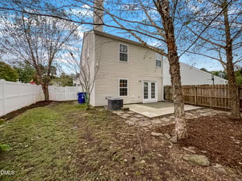 9800 Treymore Dr, Raleigh, NC 27617