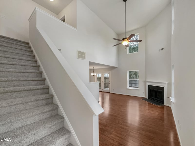 9800 Treymore Dr, Raleigh, NC 27617
