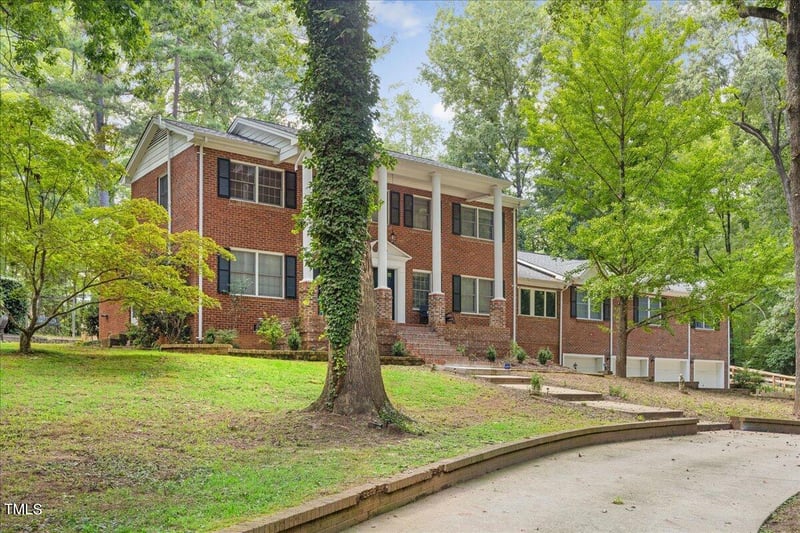 9801 Honeycutt Rd, Raleigh, NC 27614