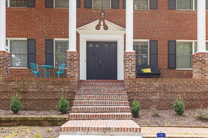 9801 Honeycutt Rd, Raleigh, NC 27614