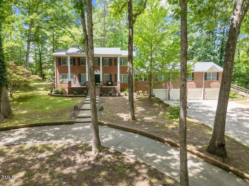9801 Honeycutt Rd, Raleigh, NC 27614