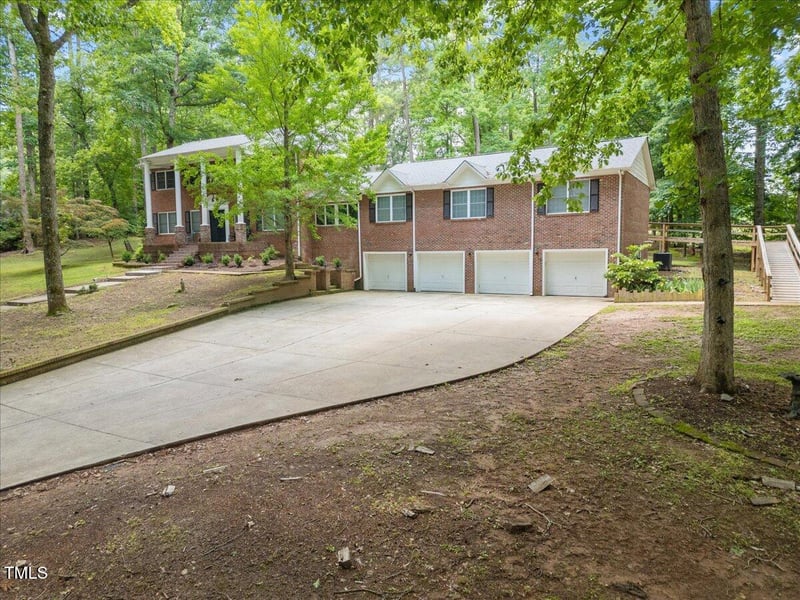 9801 Honeycutt Rd, Raleigh, NC 27614