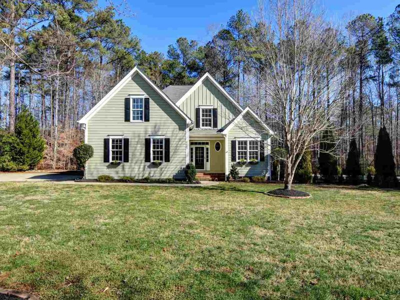 9805 Chris Dr, Raleigh, NC 27603