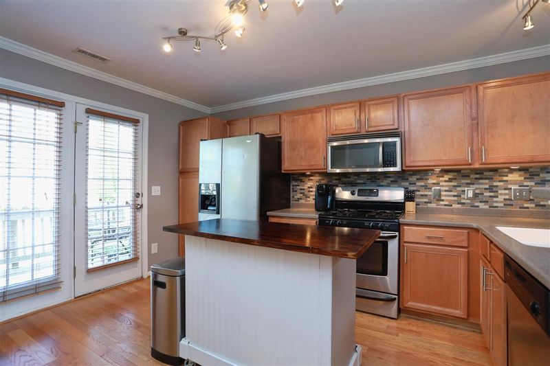 9808 Grettle Ct, Raleigh, NC 27617