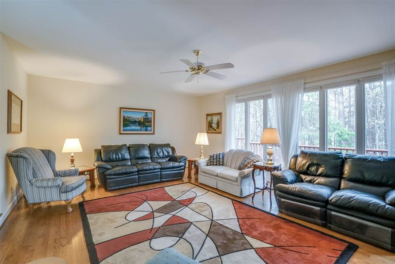 9808 Longford Dr, Raleigh, NC 27615