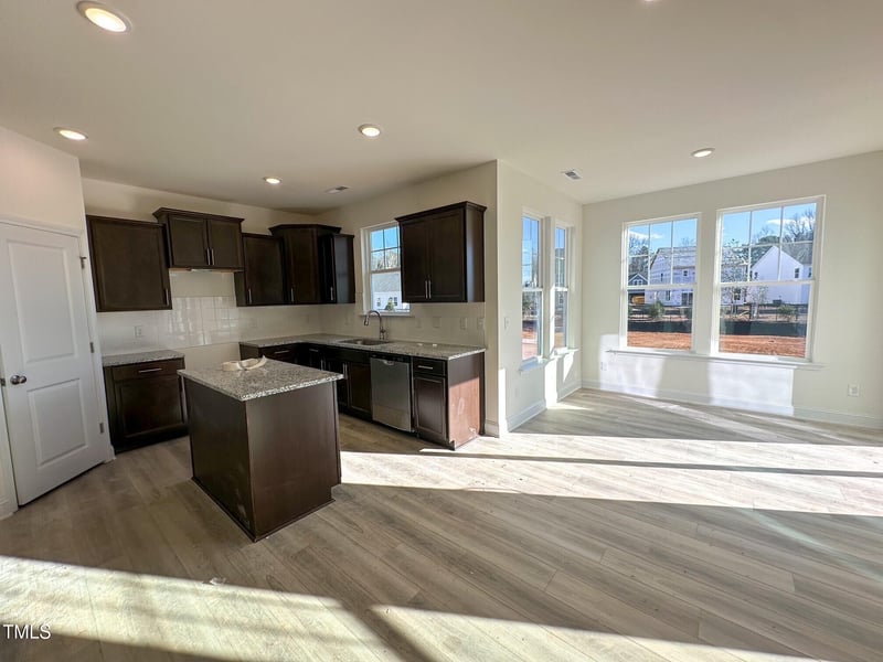 981 Channel Drop Lp, Zebulon, NC 27597