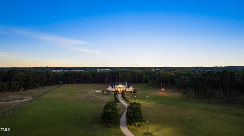 9816 Debnam Rd, Zebulon, NC 27597