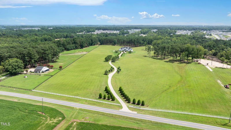 9816 Debnam Rd, Zebulon, NC 27597