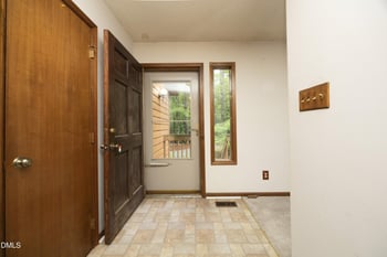 9816 Leslie Dr, Chapel Hill, NC 27516