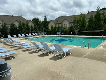 9819 Castain Dr, Raleigh, NC 27617