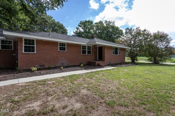 982 Nc 581 Hw, Goldsboro, NC 27530