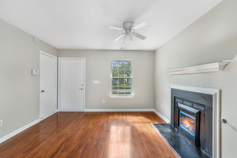 9820 Treymore Dr, Raleigh, NC 27617