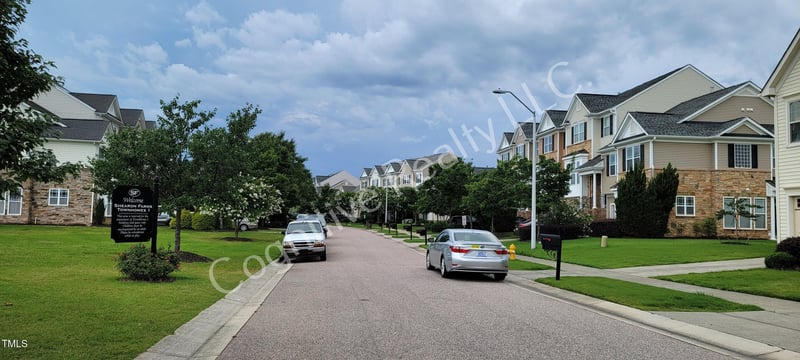 9824 Precious Stone Dr, Wake Forest, NC 27587