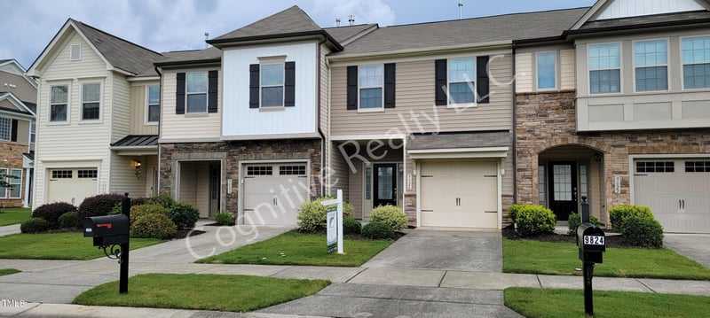 9824 Precious Stone Dr, Wake Forest, NC 27587