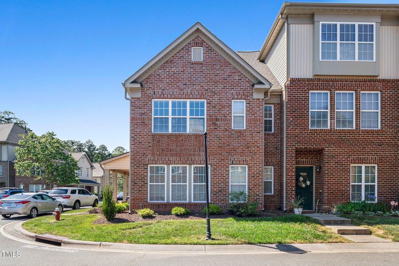 9828 Layla Ave, Raleigh, NC 27617