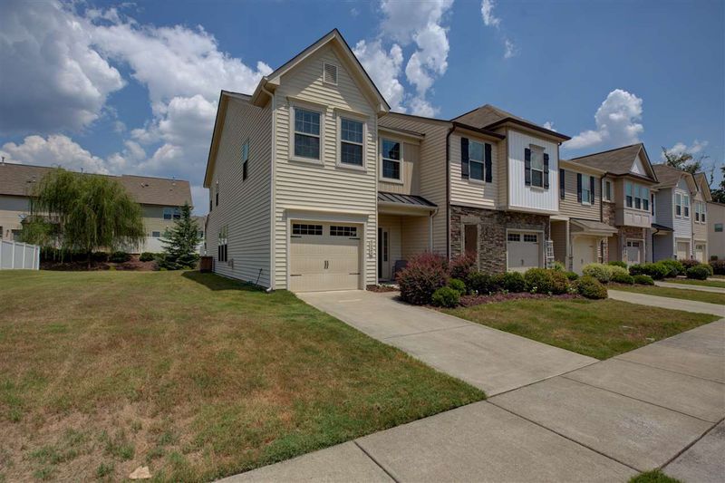 9828 Precious Stone Dr, Wake Forest, NC 27587