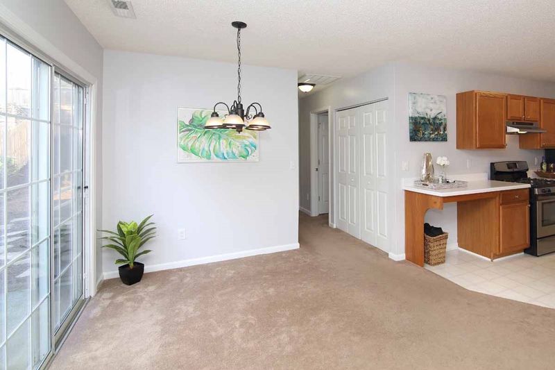 9836 Treymore Dr, Raleigh, NC 27617