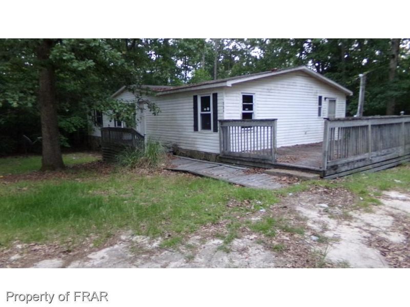 984 Hollywood Rd, Sanford, NC 27332