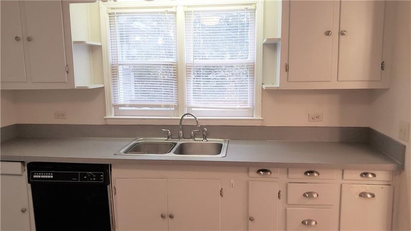 987 S Fifth St, Mebane, NC 27302