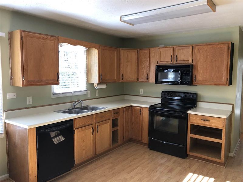 987 Sugar Lake Rd, Pittsboro, NC 27312