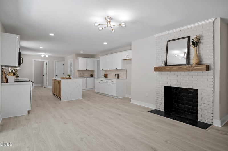 988 Nc 87 , Pittsboro, NC 27312