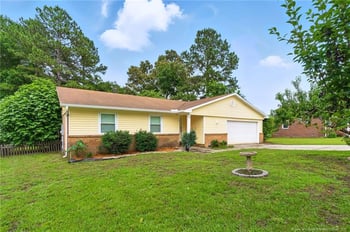 989 Millstream Rd, Fayetteville, NC 28314