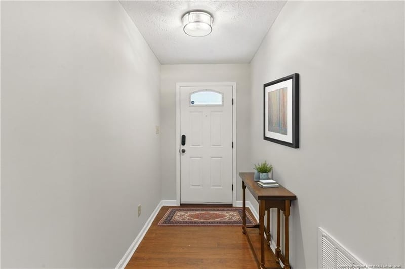 989 Millstream Rd, Fayetteville, NC 28314