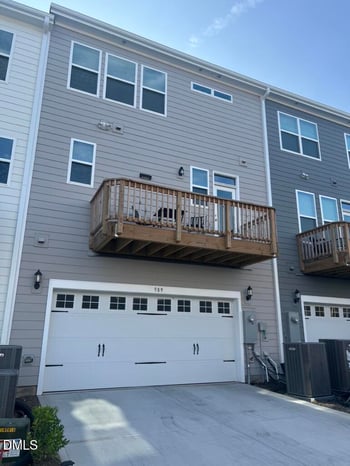 989 Parkstone Towne Blvd, Knightdale, NC 27545