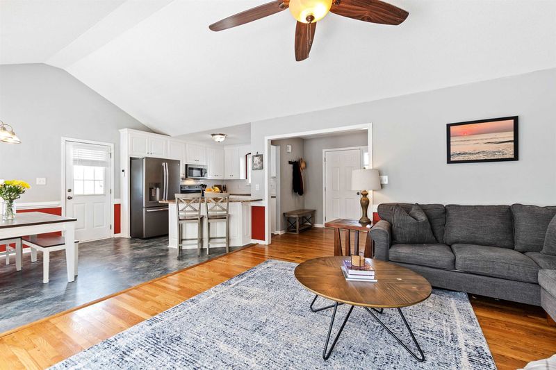 989 Shade Tree Rd, Benson, NC 27504